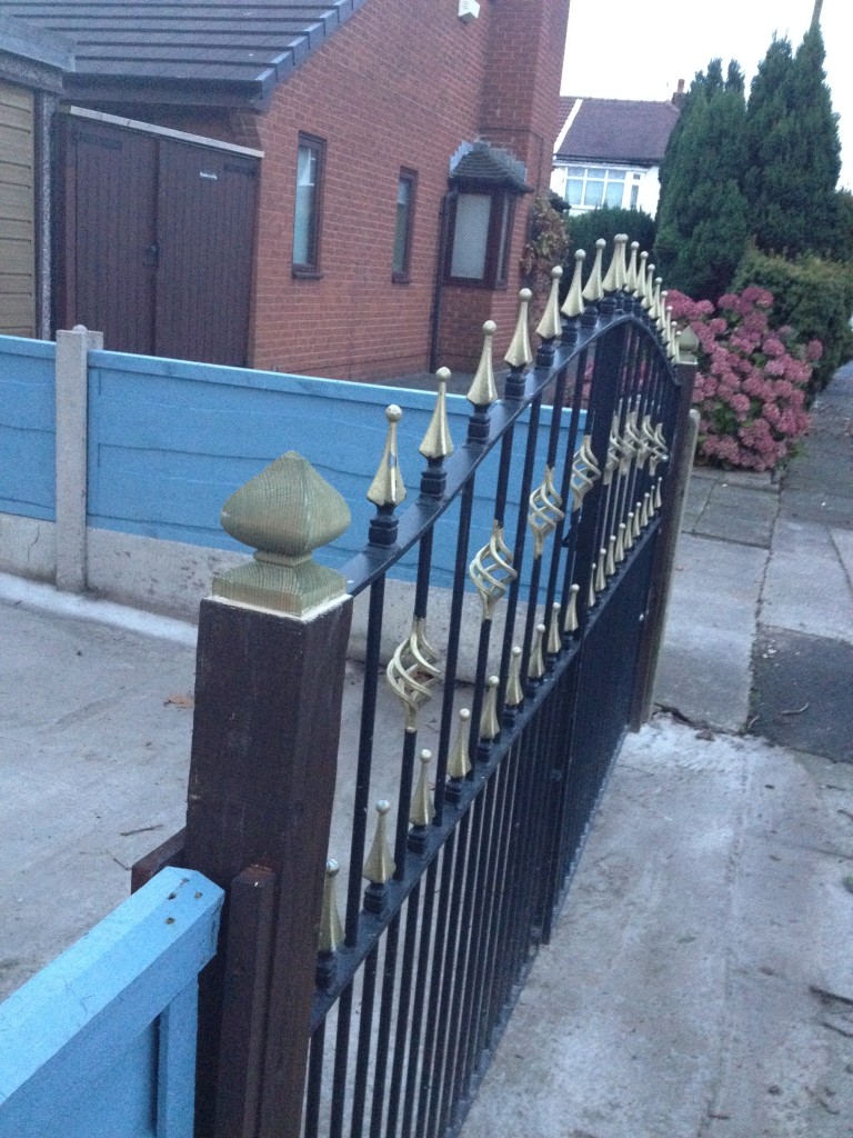 Gate post